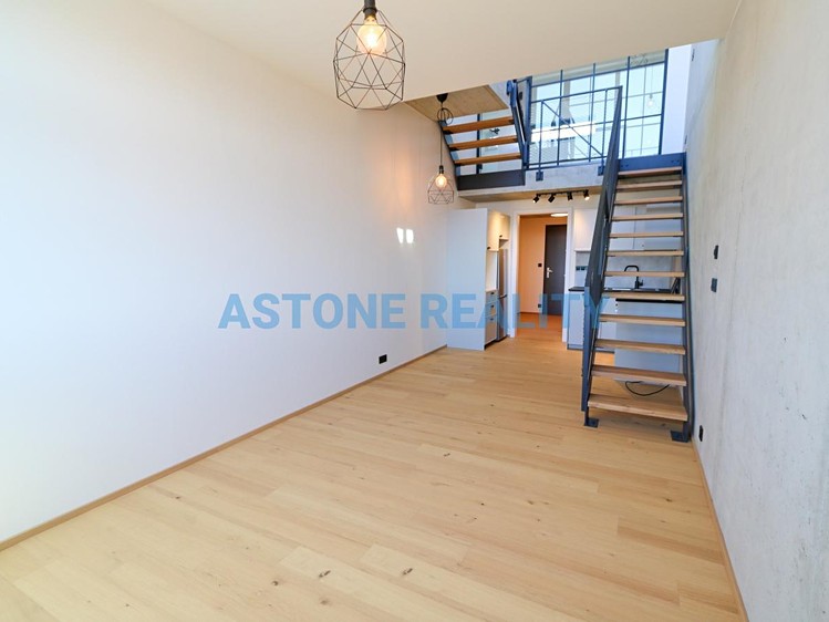 Pronájem bytu 2+kk 64 m² (Loft) - foto 3