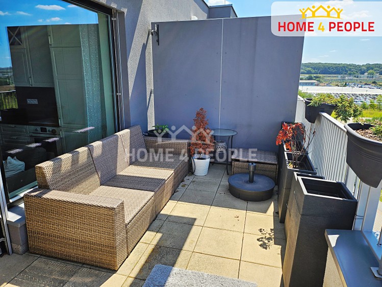 Pronájem bytu 3+kk 69 m² - foto 3