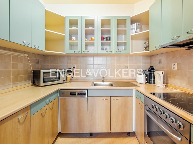 Pronájem bytu 2+kk 65 m² - foto 2
