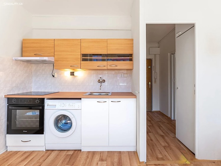Pronájem bytu 1+1 35 m² (Jednopodlažní) - foto 1