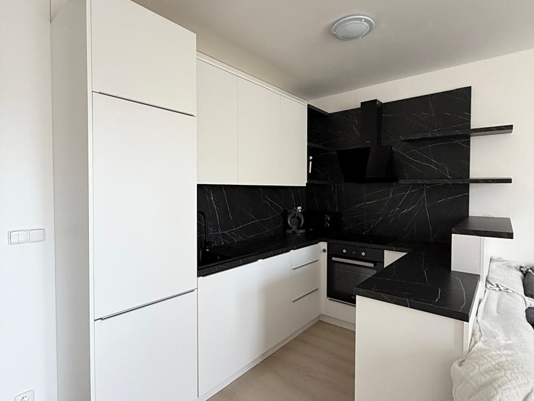 Prodej bytu 1+kk 35 m² (Jednopodlažní) - foto 3