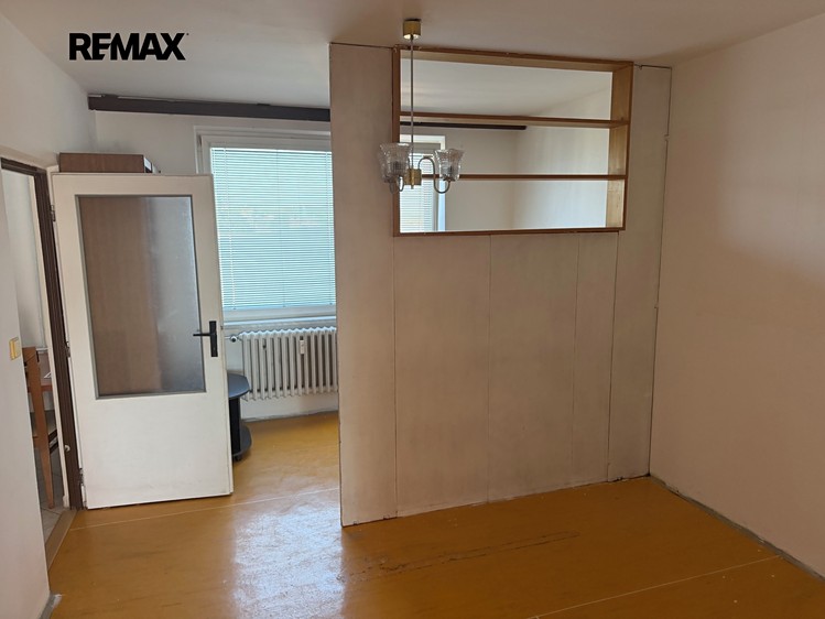Pronájem bytu 2+1 57 m² - foto 3