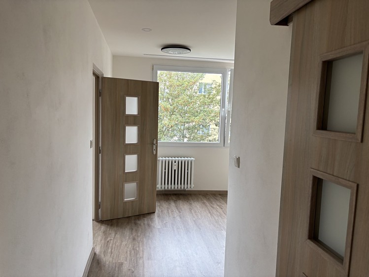 Pronájem bytu 1+1 36 m² - foto 8