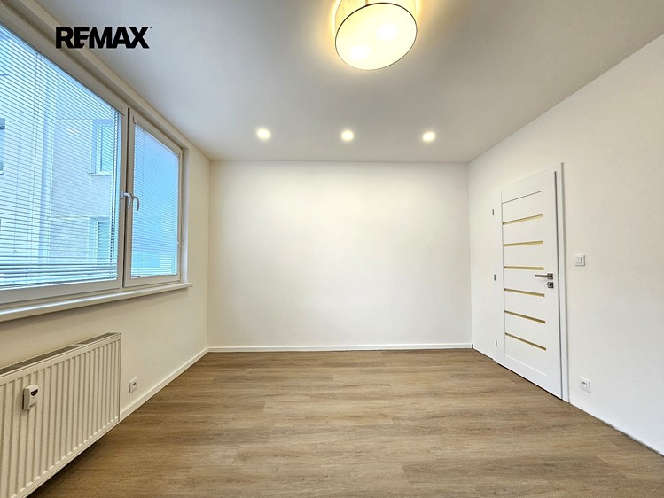 Pronájem bytu 2+kk 48 m² - foto 4