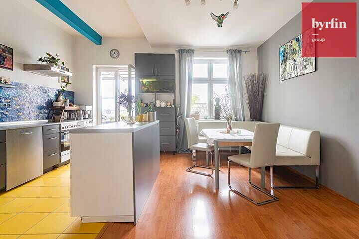 Pronájem bytu 3+1 116 m² - foto 2