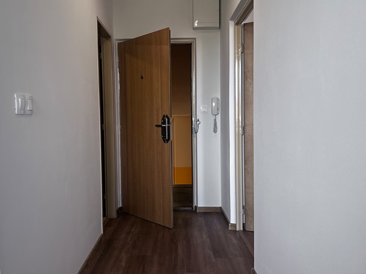 Pronájem bytu 1+1 33 m² (Jednopodlažní) - foto 4