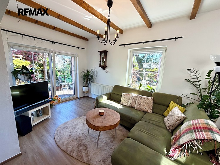 Prodej  rodinného domu 214 m², pozemek 611 m² - foto 7