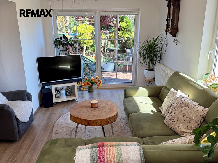 Prodej  rodinného domu 214 m², pozemek 611 m² - foto 6