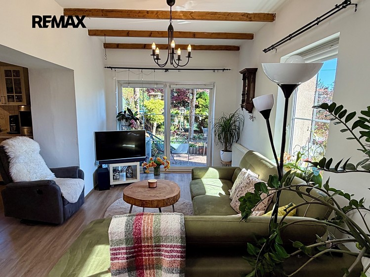Prodej  rodinného domu 214 m², pozemek 611 m² - foto 5