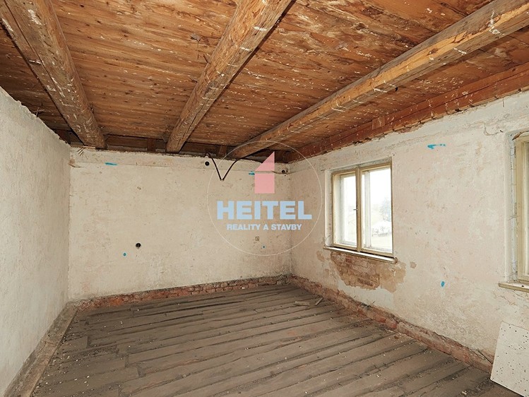 Prodej  rodinného domu 300 m², pozemek 910 m² - foto 7