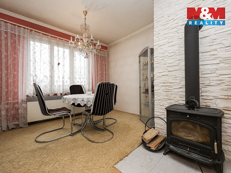 Prodej rodinného domu 240 m², pozemek 4 620 m² - foto 4