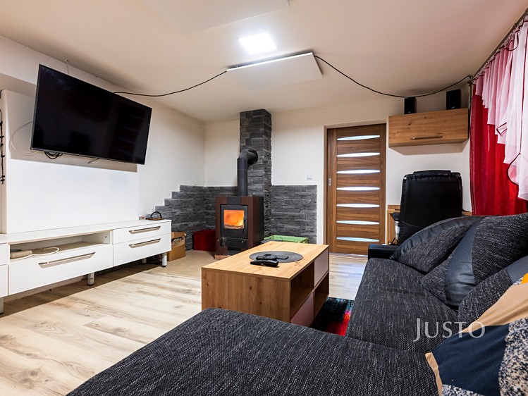 Prodej rodinného domu 97 m², pozemek 326 m² - foto 3