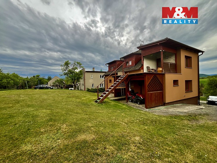 Prodej rodinného domu 140 m², pozemek 1 900 m² - foto 3