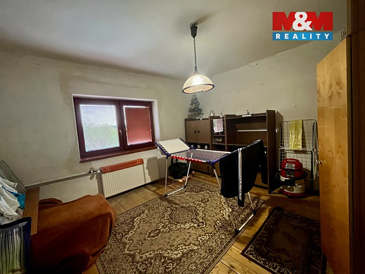 Prodej rodinného domu 140 m², pozemek 1 900 m² - foto 7