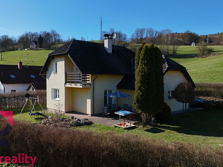 Prodej chalupy 110 m², pozemek 869 m² - foto 1