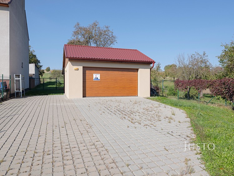 Prodej stavebního pozemku 2 331 m² - foto 7