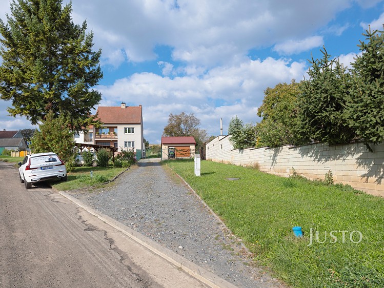 Prodej stavebního pozemku 2 331 m² - foto 6