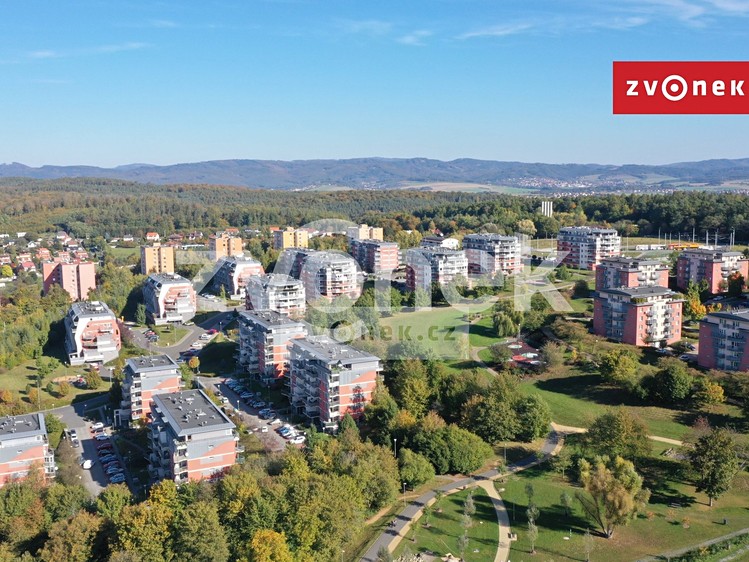 Pronájem garážového stání 18 m² - foto 3