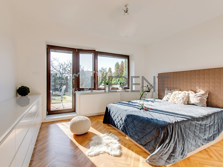 Prodej bytu 3+kk 79 m² (Jednopodlažní) - foto 2