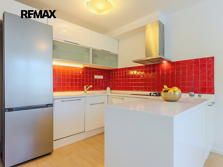 Prodej bytu 4+kk 81 m² - foto 4