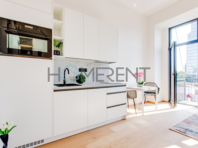 Pronájem bytu 1+kk 28 m² (Loft) - foto 4