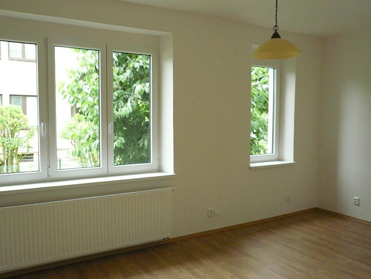 Pronájem bytu 3+1 90 m² - foto 8
