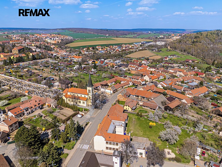 Prodej rodinného domu 155 m², pozemek 913 m² - foto 4