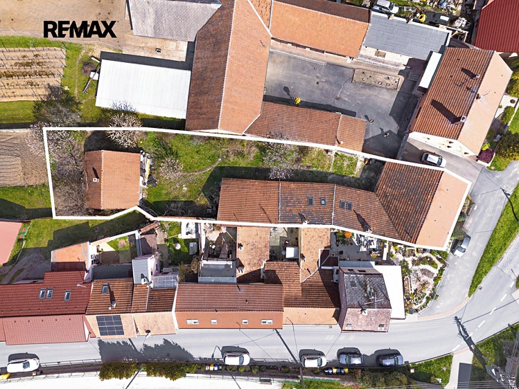 Prodej rodinného domu 155 m², pozemek 913 m² - foto 5