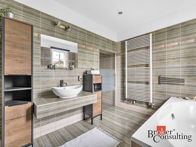 Prodej rodinného domu 163 m², pozemek 1 277 m² - foto 8