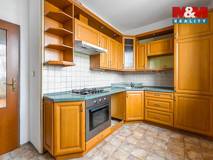 Prodej rodinného domu 232 m², pozemek 797 m² - foto 7