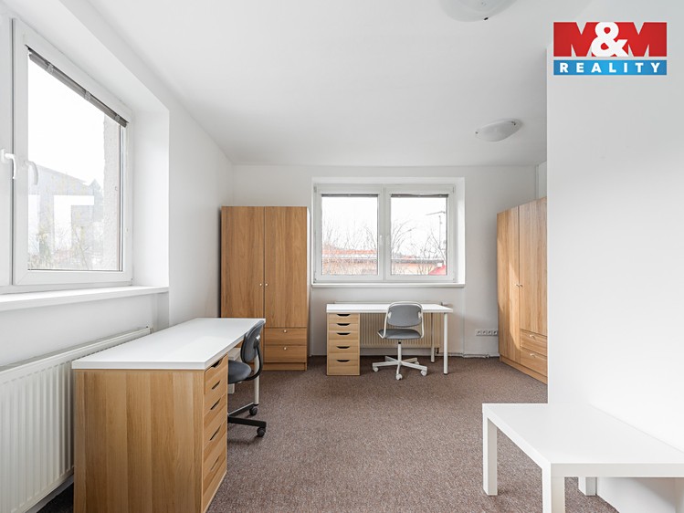 Prodej rodinného domu 232 m², pozemek 347 m² - foto 3