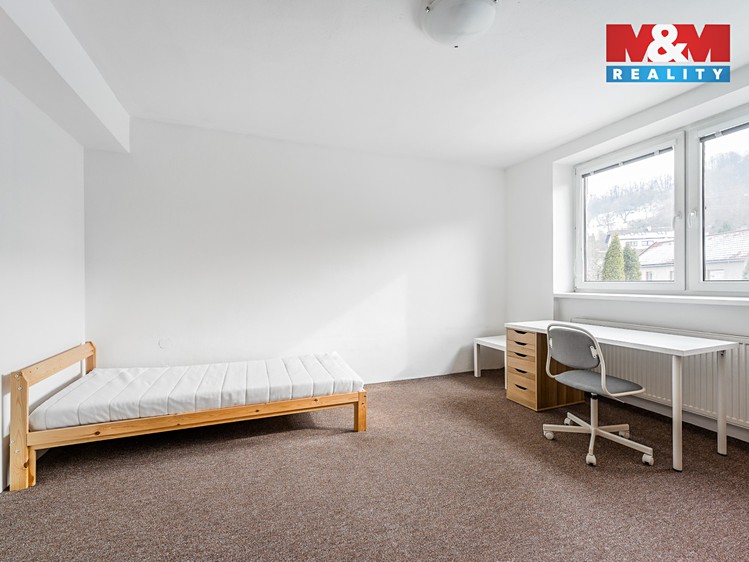 Prodej rodinného domu 232 m², pozemek 347 m² - foto 4