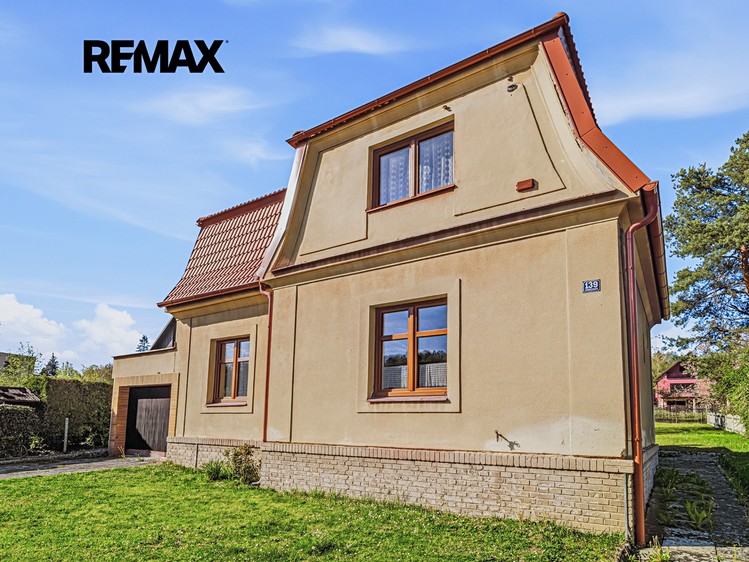Prodej rodinného domu 102 m², pozemek 735 m² - foto 1