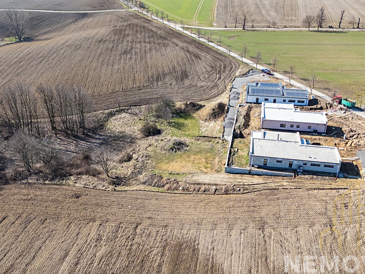 Prodej stavebního pozemku 895 m² - foto 3
