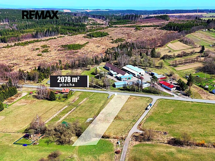 Prodej stavebního pozemku 2 078 m² - foto 1