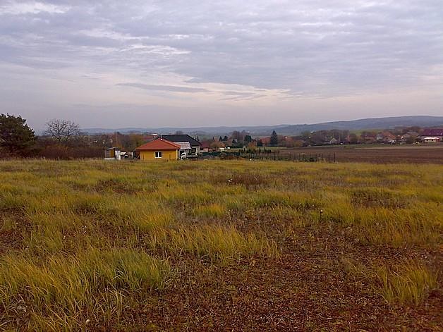 Prodej stavebního pozemku 1 376 m² - foto 4