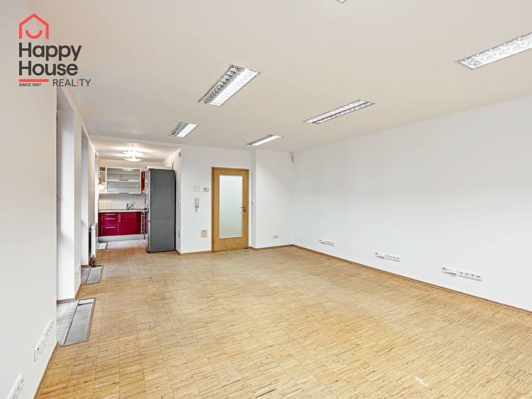Pronájem bytu 1+kk 48 m² - foto 4