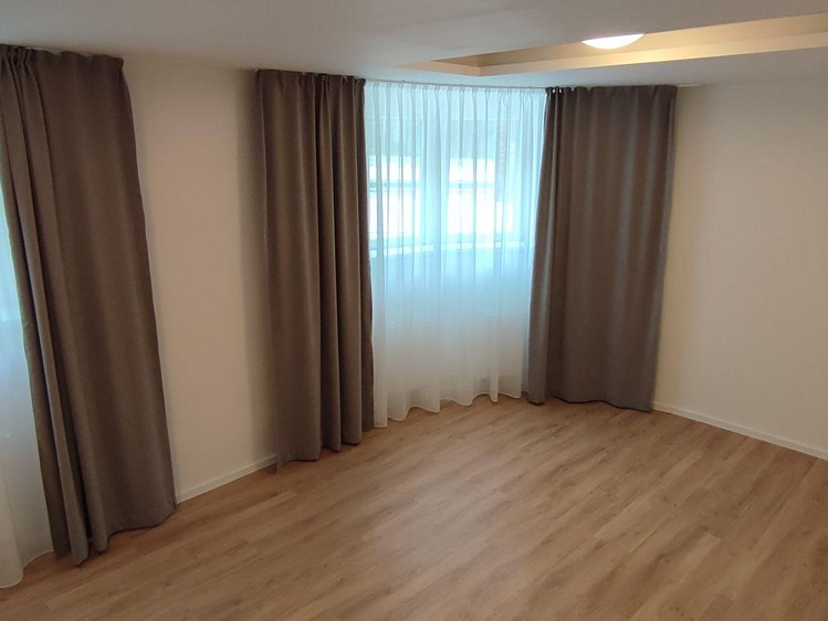 Pronájem bytu 2+1 80 m² (Jednopodlažní) - foto 6