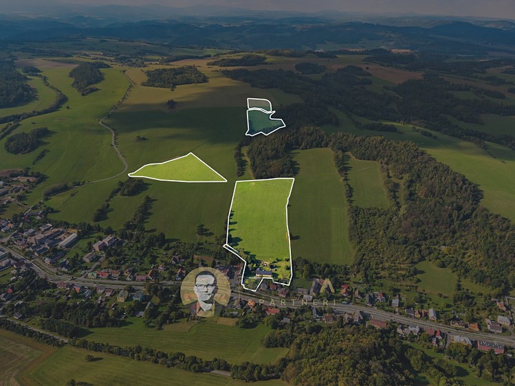 Prodej zemědělské usedlosti 672 m², pozemek 152 285 m² - foto 3
