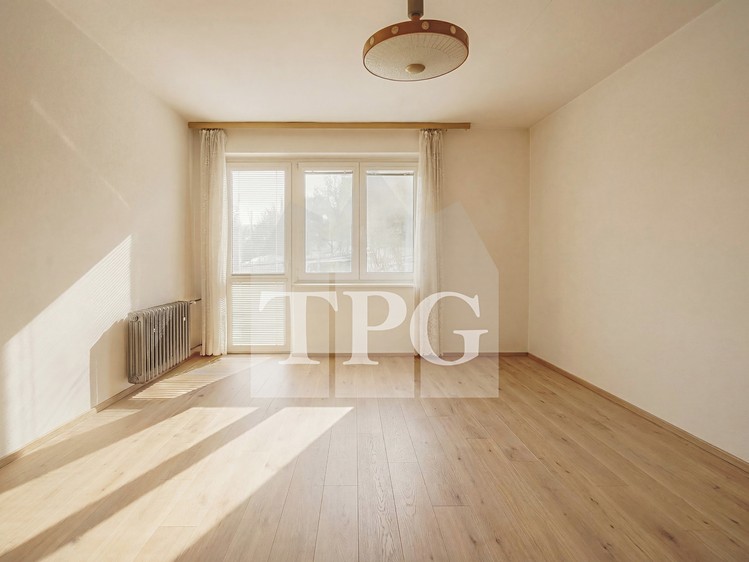 Prodej rodinného domu 330 m², pozemek 2 680 m² - foto 4