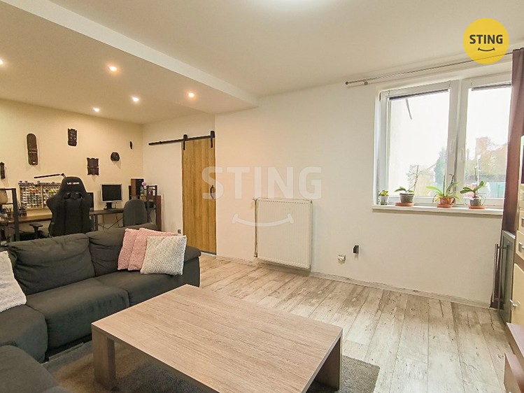 Prodej rodinného domu 264 m², pozemek 1 339 m² - foto 3