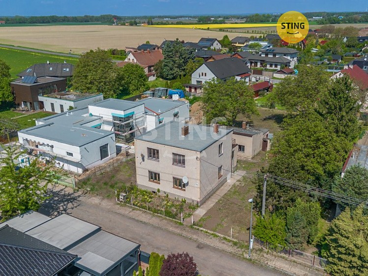 Prodej rodinného domu 140 m², pozemek 777 m² - foto 1