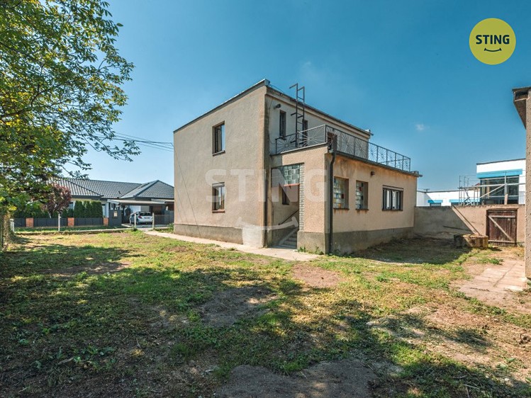 Prodej rodinného domu 140 m², pozemek 777 m² - foto 2