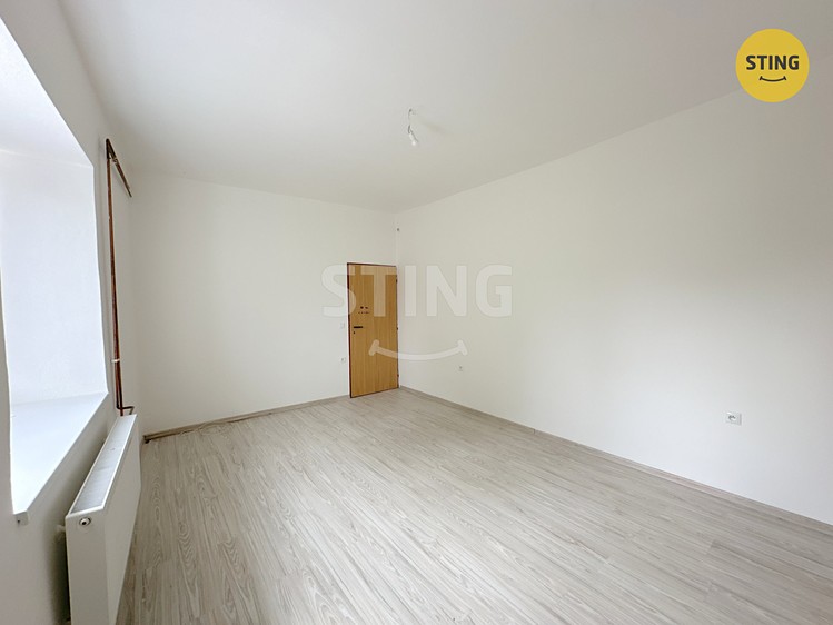 Prodej rodinného domu 263 m², pozemek 230 m² - foto 4