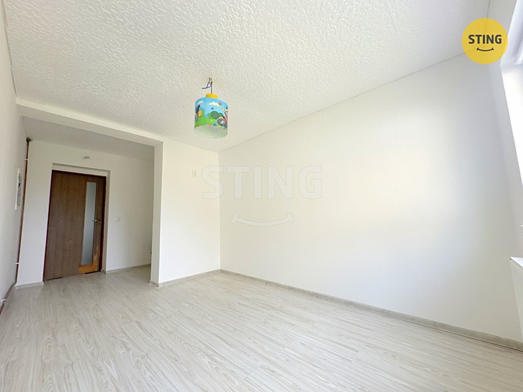 Prodej rodinného domu 263 m², pozemek 230 m² - foto 6