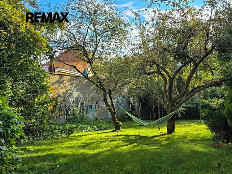 Prodej rodinného domu 230 m², pozemek 934 m² - foto 8