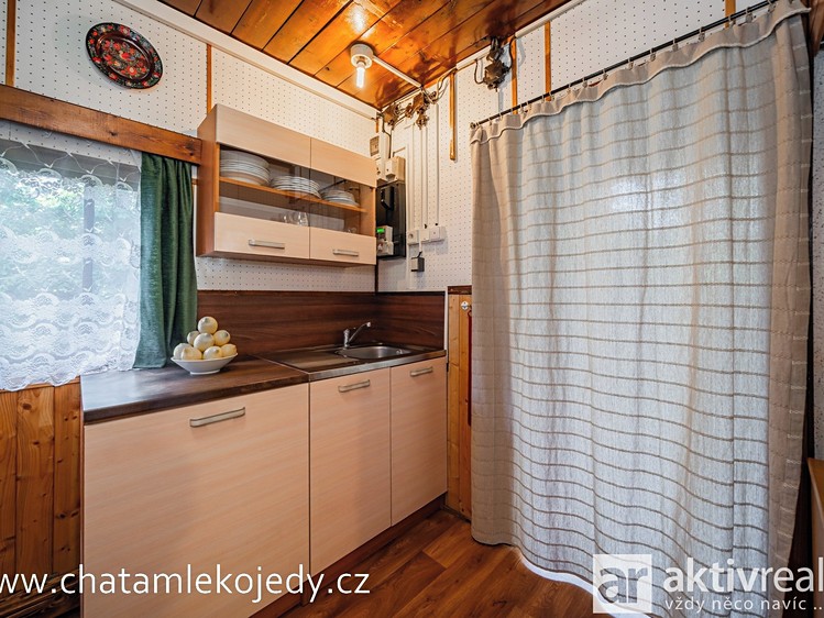 Prodej chaty 63 m², pozemek 150 m² - foto 3