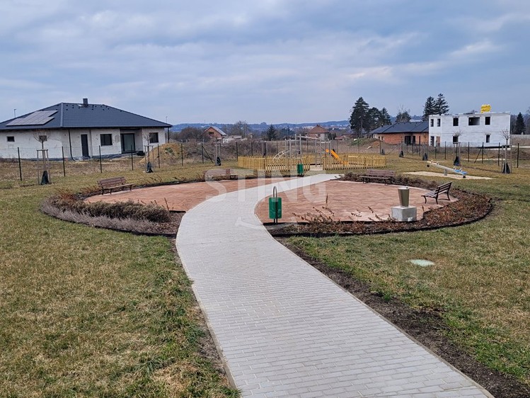 Prodej stavebního pozemku 961 m² - foto 6