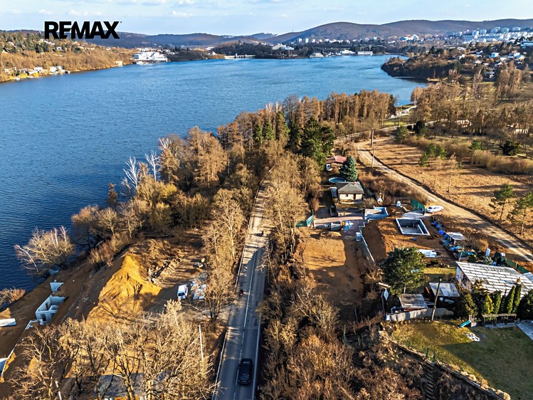 Prodej  stavebního pozemku 606 m² - foto 3