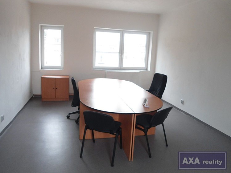 Pronájem kanceláře 130 m² - foto 3